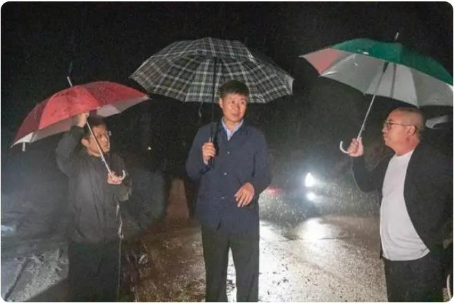 防汛常規(guī)物資|消防滅火裝備|消防救援裝備|水域救援救生|應(yīng)急照明設(shè)備|防汛與應(yīng)急包|水泵發(fā)電機(jī)類(lèi)|救生救援儀器