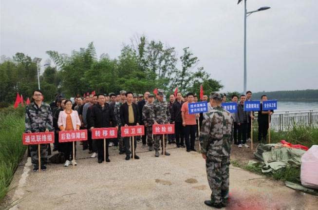 筑牢“安全堤”！常德桃花源開展防汛、地災(zāi)防治緊急避險(xiǎn)聯(lián)合演練