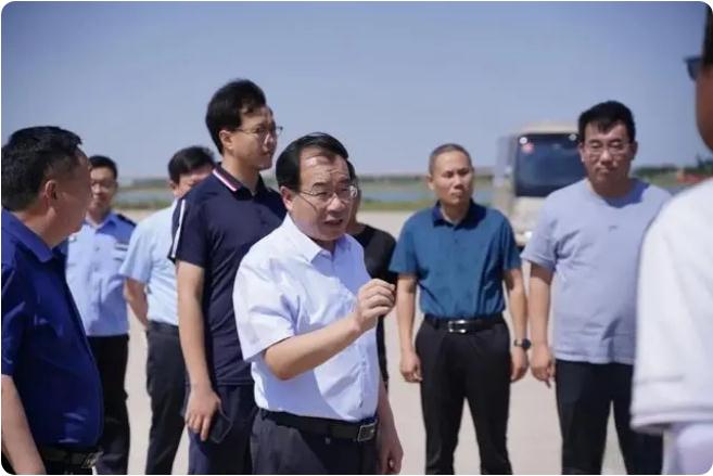 王錦山督導(dǎo)檢查河道防汛、防溺水工作